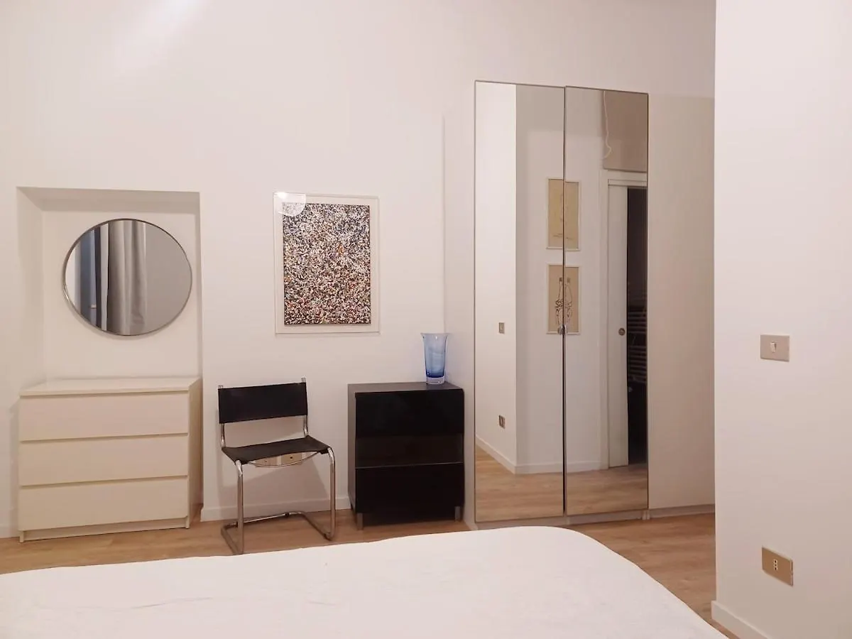 Appartamento Rosales Mediolan Apartament