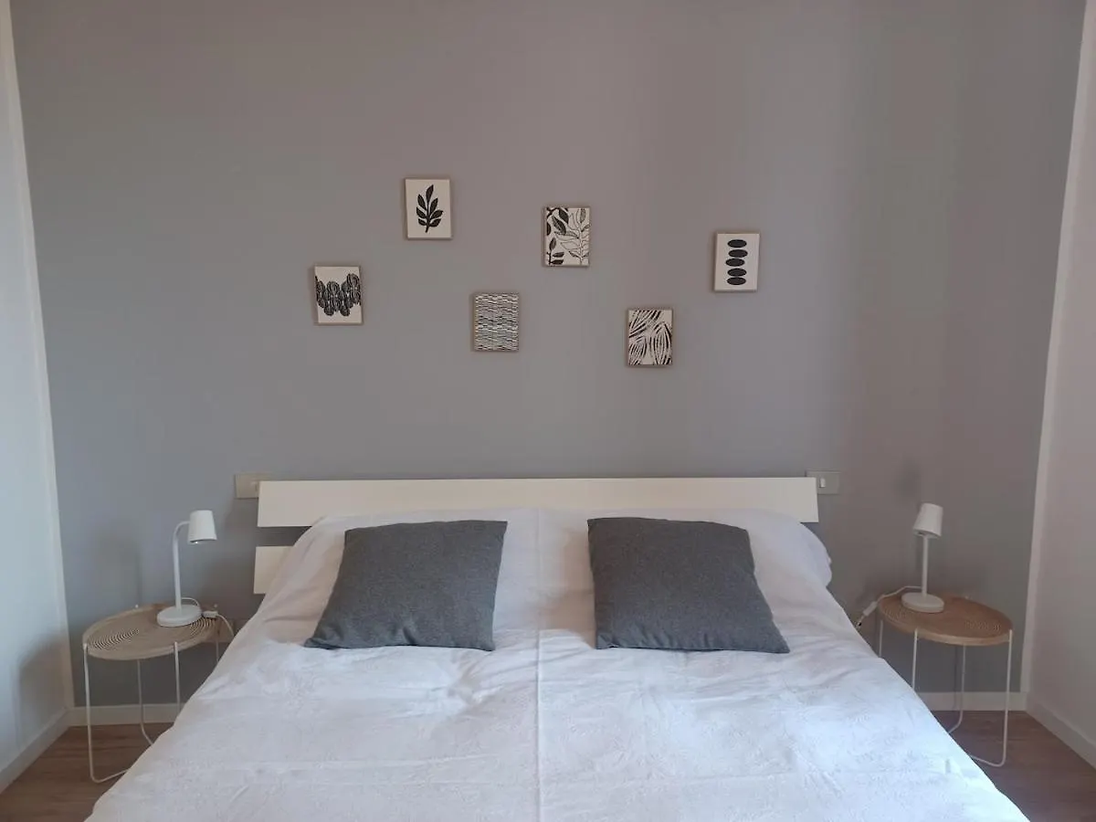 Apartament Appartamento Rosales Mediolan Włochy